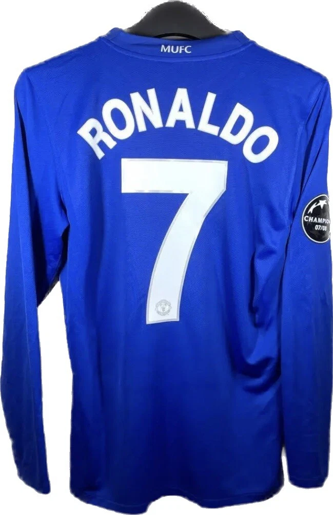 ronaldo man utd kit