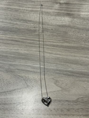 Ciondolo cuore accento diamante oro bianco 10 kt con catena collana 16" - Foto 7 di 8