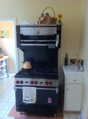 wolf 36 professional gas range, black, works killer,vintage w/salamander