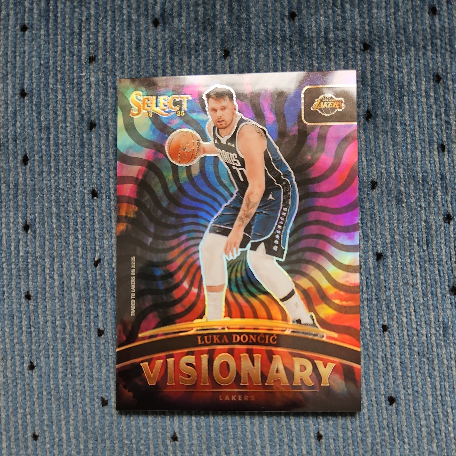 LUKA DONCIC 2024-25 SELECT VISIONARY CASE HIT SSP PRIZM LAKERS Q3824