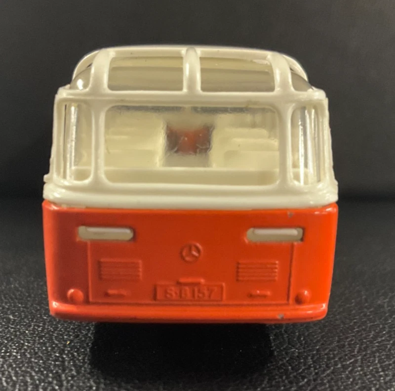 VTG 1965 Lesney Matchbox #68 Mercedes Coach Bus DIE-CAST Toy 1-75 Series NICE! - Image 4 of 4