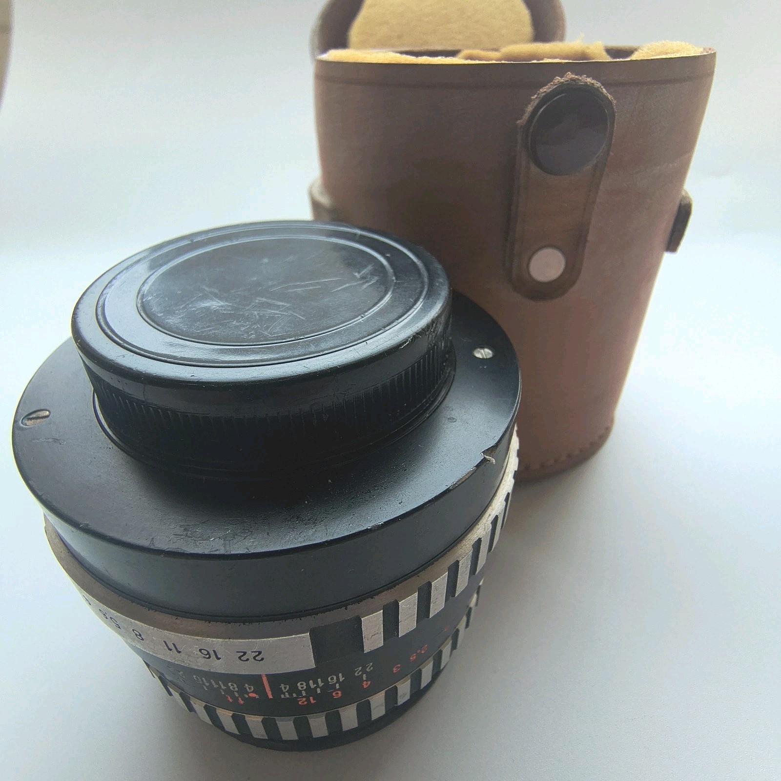 Carl Zeiss Jena DDR Flektogon 35mm f2.8 Lens M42 + Astron Skylight 49mm Filter