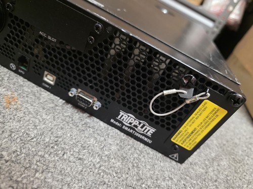 Tripp Lite SmartPro 3000VA Battery 9-Outlets Black (SMART3000RM2U) - 第 7/10 張圖片