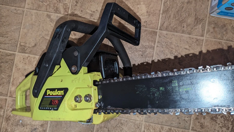 Vintage Poulan Chainsaw 2150 Woodsman Super Clean  - Image 2 of 4