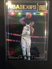 2018-19 NBA Hoops Joel Embiid Lights Camera Action Gold Holo SP #LCA-8 76ers