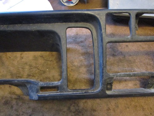 1994-1997 Dodge Ram Truck Dash Panel Trim Instrument Cluster Bezel OEM - Picture 3 of 12