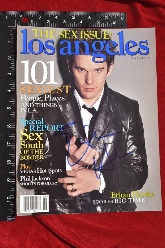 ETHAN HAWKE LOS ANGELES IN PERSON signed autograph photo Magazine cover