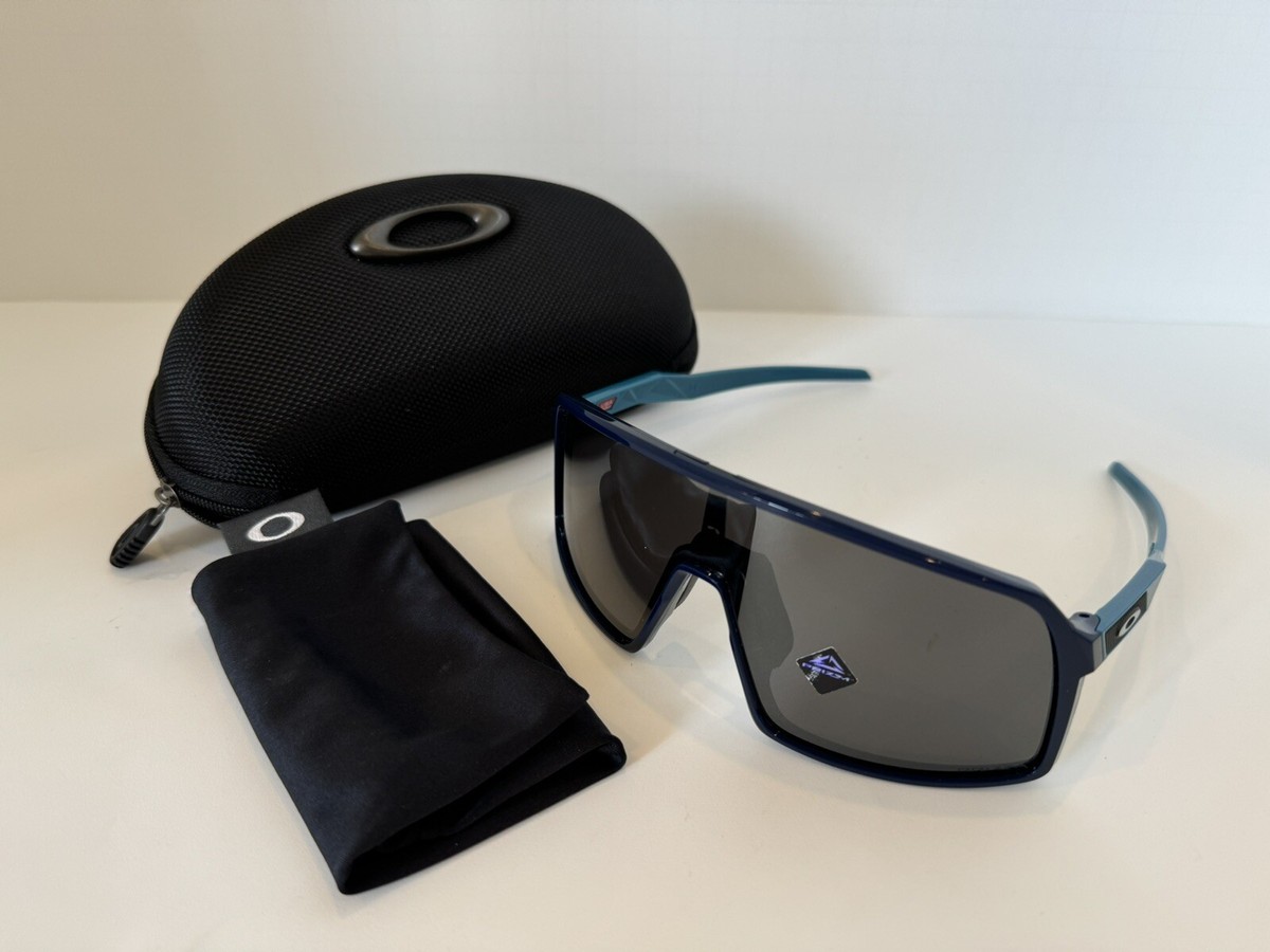 オークリー　SUTROサングラス　美品　ネイビー New Custom OCP OAKLEY SUTRO Navy/Sky Blue Frame/ Prizm Black Lens