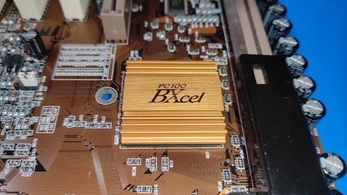 PCChips M729 Rev. 1.2 + 512MB PC133 RAM + ATI Rage 128 Pro + Network Card XT-IDE - Afbeelding 3 van 8