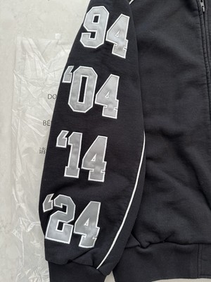 Size Large - Supreme SS25 Playoffs Zip Up Hooded Sweatshirt Size Large - Supreme SS25 Playoffs Zip Up Hooded Sweatshirt