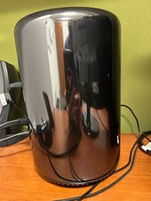 Mac Pro 2013 512 GB SSD, 64 GB RAM, Xeon E5 3.5 GHz-6 core, AMD Fire Pro D500