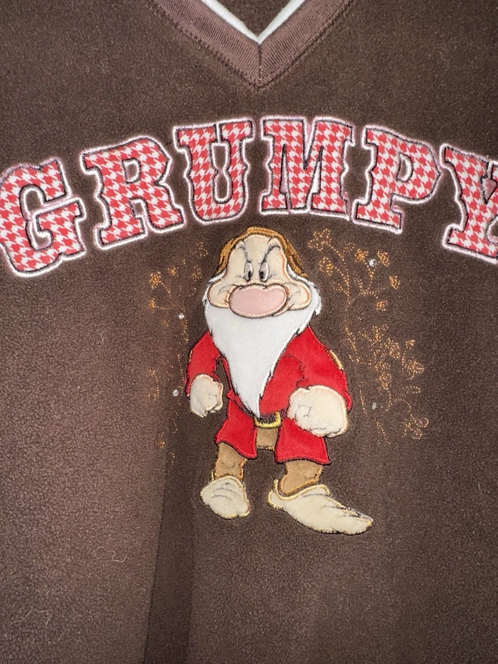 De colección Mujer DISNEY~SUDADERA GRUÑONA DE LANA~NUEVA Talla XL~Blancanieves 7 Enanos Foto 2 de 4