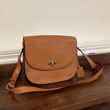 Lo & Sons - Claremont Leather Camera Bag - Sienna w/ Gold Hardware