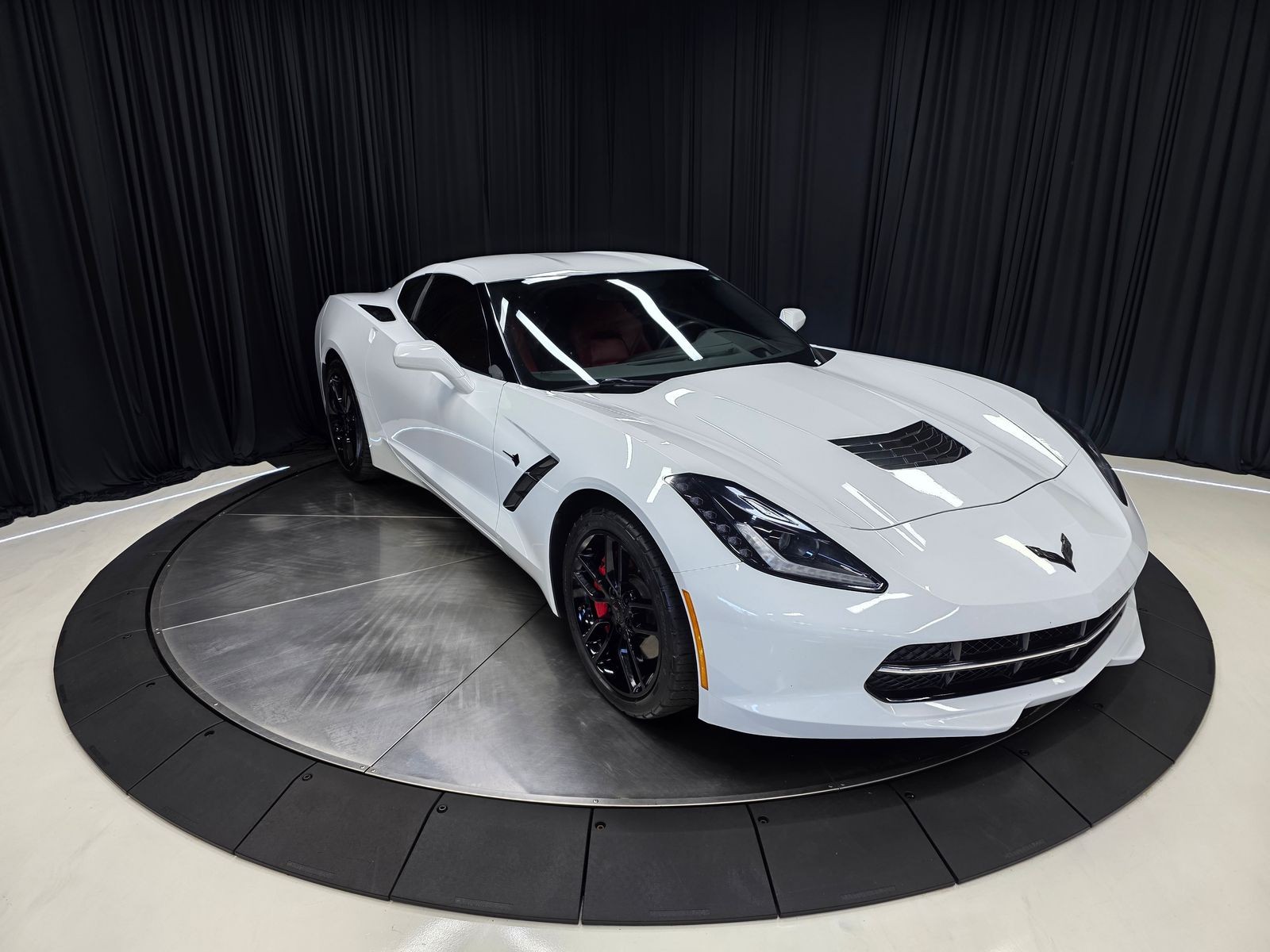 2015 Arctic White Chevrolet Corvette   | C7 Corvette Photo 6