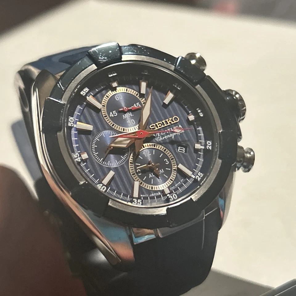 Rare SEIKO Velatura Chronograph Quartz Blue Dial 45mm Sapphire Glass - Image 2 of 4