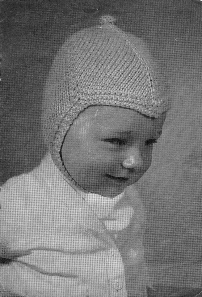 Child Helmet Hat Bonnet Size Up to 18 Months Patons 314 Knitting Pattern PRINT - Image 3 of 4