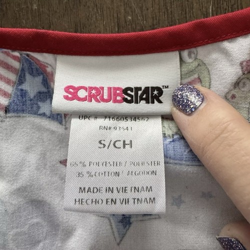 3 Scrub Tops Womens Sz Small Scrubstar Patriotic Frogs HQ Pandas Frosty Snowman - Picture 10 of 17