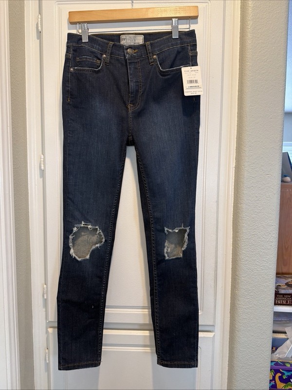 NWT Free People Women's 28 Dark Blue Skinny Busted Knee Grunge Jeans