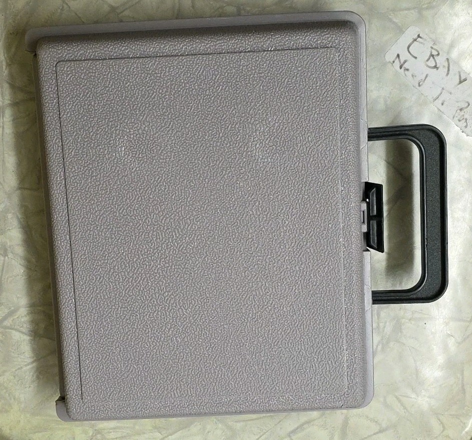 Nintendo GameBoy Gray Hard Shell Case NUBY- Empty