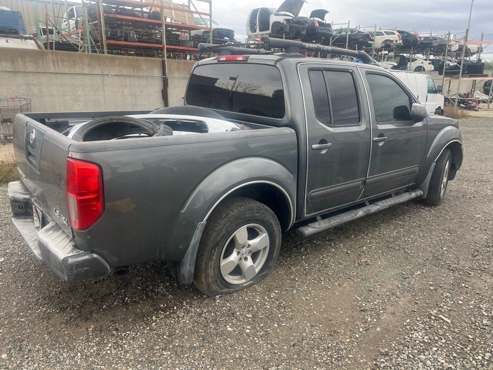 MONTAJE PALANCA DE CAMBIOS TRANSMISIÓN NISSAN FRONTIER 2006 Foto 3 de 4