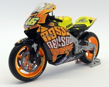 Minichamps 1/12 Scale 122 037196 Honda RC211V Valentino Rossi Valencia 03