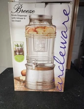 Circleware "Breeze" 2.4-gallon glass beverage dispenser with a fruit infuser