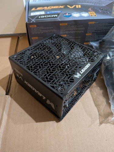 Super Flower Leadex VII XP 1300W 80+ Platinum SF-1300F14XG Black Power Supply - Bild 5 von 5