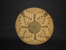 A fine Pima tray Basket, Native American Indian, Circa: 1915