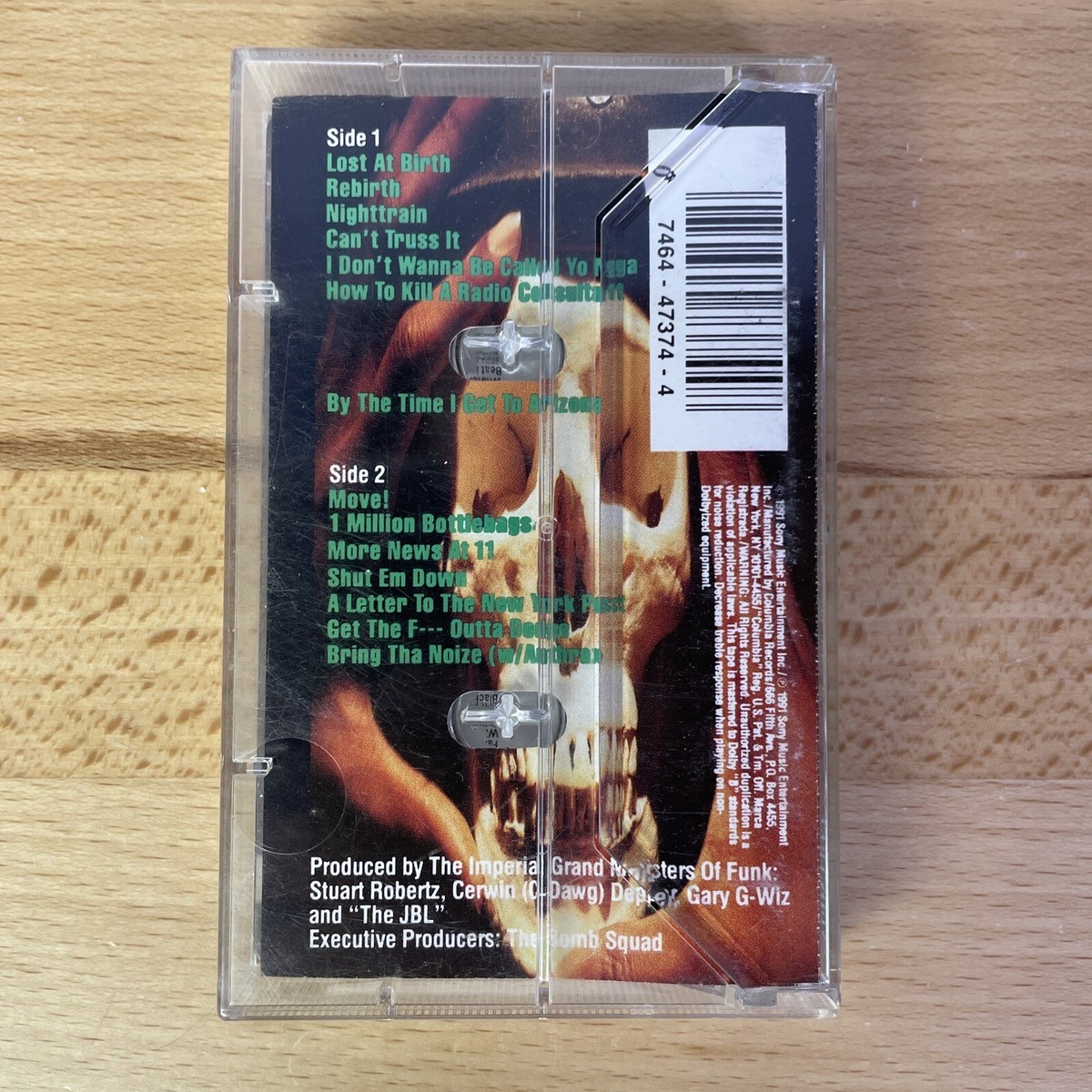 Public Enemy - Apocalypse 91 The Enemy Strikes Black Tape with