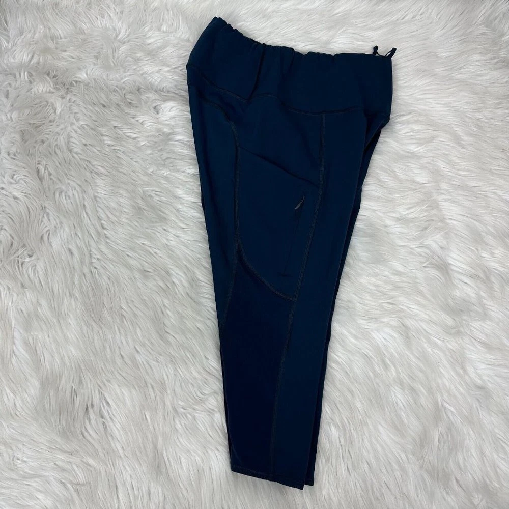 athleta drawstring athletic cell pocket capri leggings