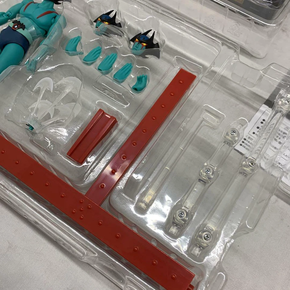 Boneco DEVILMAN DC SH S.H.Figuarts Dynamic Classics Go Nagai - Imagem 4 de 4