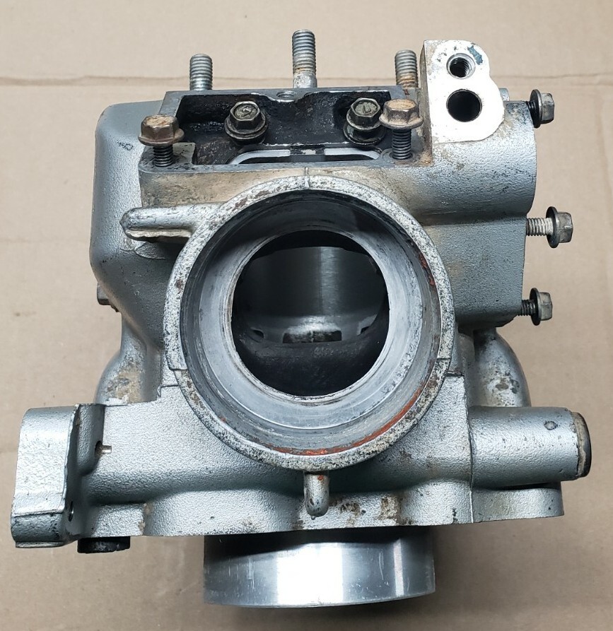 1998 1999 Kawasaki KX250 2 Stroke Cylinder Jug 110051851 NEEDS WORKS