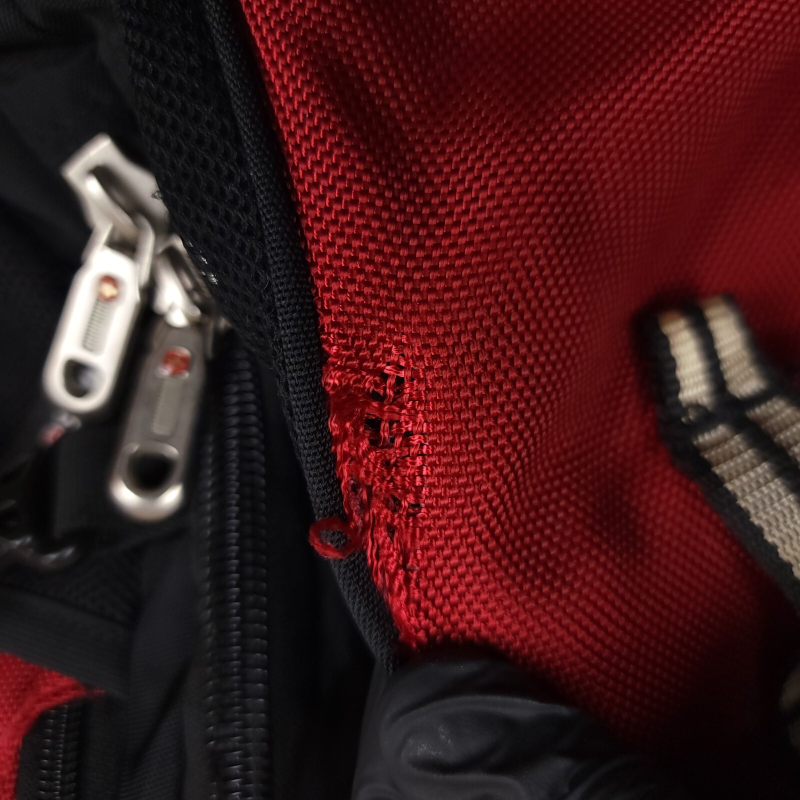 Swiss Gear Backpack Large Full Size Hiking Camping Computer laptop Rugged Gear