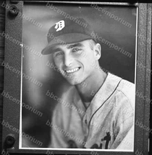 Hugh Shelley Medium Frame Negative - Jim Rowe Archive D982