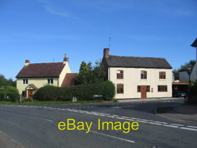 Photo 6x4 Catchems Corner Balsall Common Some well tended houses at the j c2005
