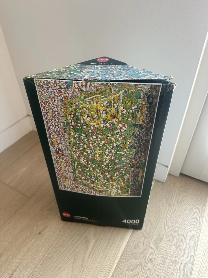 HEYE 4000 PEICE JIGSAW PUZZLE MORDILLO CRAZY WORLD CUP SOCCER FOOTBALL 96X136 cm - image 4 of 4