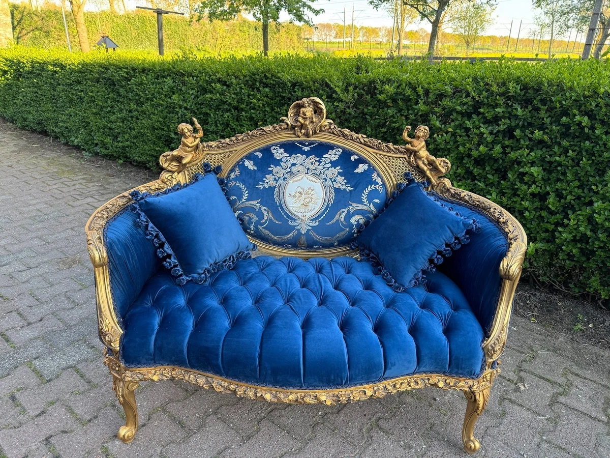 Blue Antique Sofas & Chaises Antique 1920-1949 Time Period