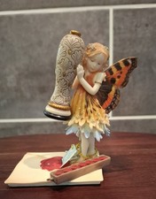 Butterfly Fairies Country Artists Collectable Vintag Figurine Sealed with a Kiss