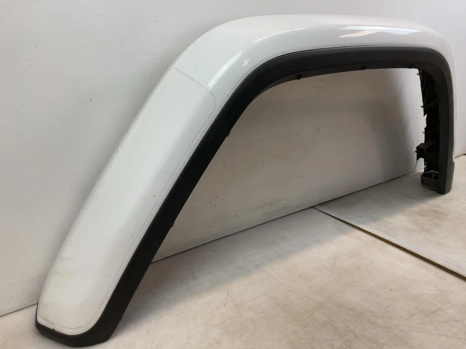 Guardabarros trasero izquierdo Jeep JT Gladiator OEM conductor blanco brillante PW7 2020-2023 059946 Foto 2 de 4