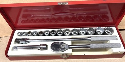 Proto 17 piece Metric  12 or. 1/2'' Drive Socket Set