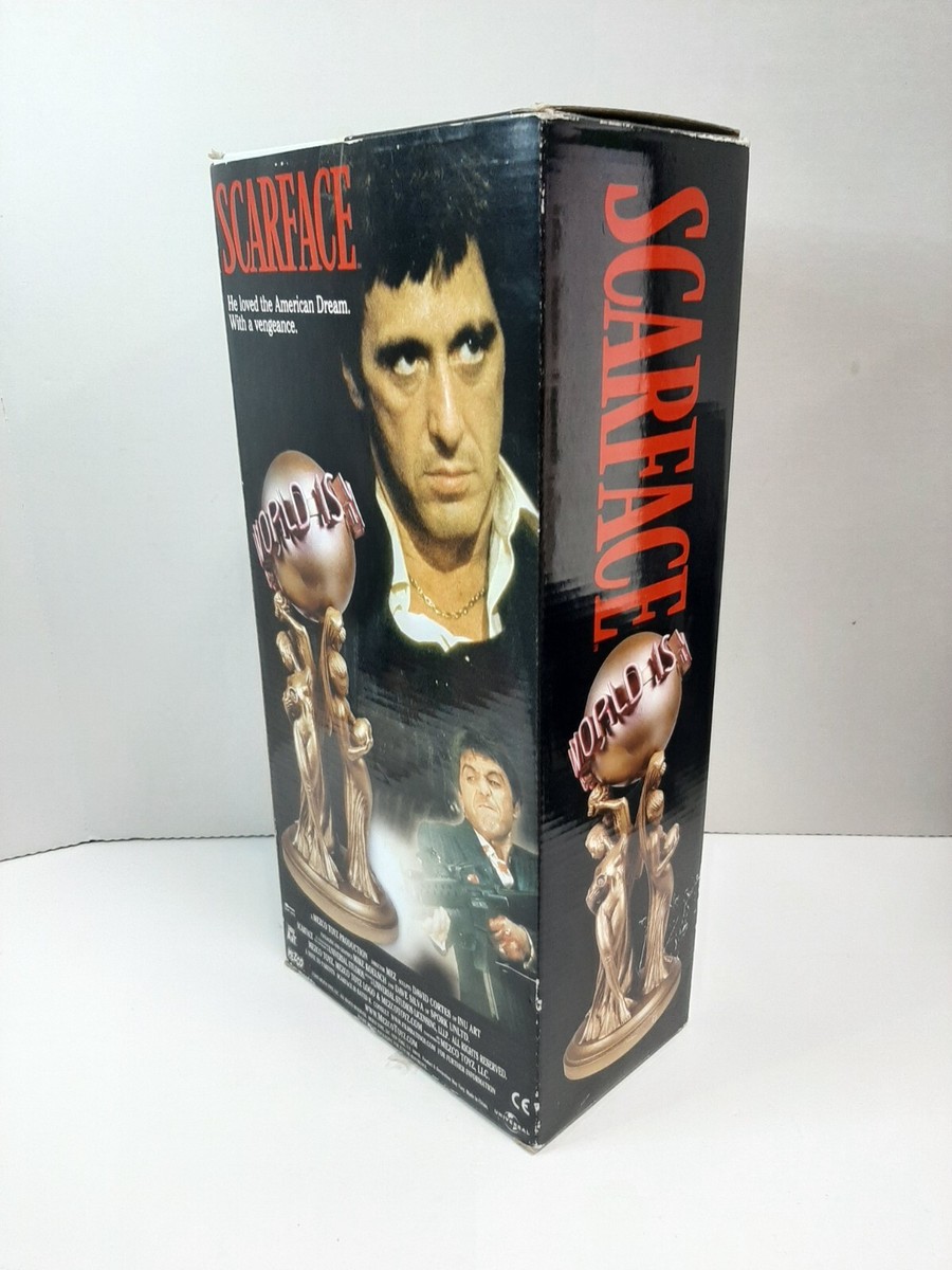 MEZCO Scarface The World is Yours 10 inch statue 2007