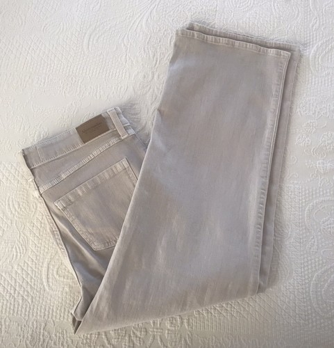 Abercrombie Kid’s Jeans Size 17/18 Short High Rise Tan Denim Wide Leg ~Tiny Spot - Picture 6 of 11