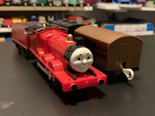 thomas plarail james