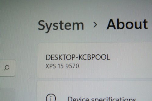 Dell XPS 15 9570 15.6" FHD i7-8750H 2.20GHz 16GB 512GB SSD GTX 1050 Ti Win 11 P - Picture 3 of 10