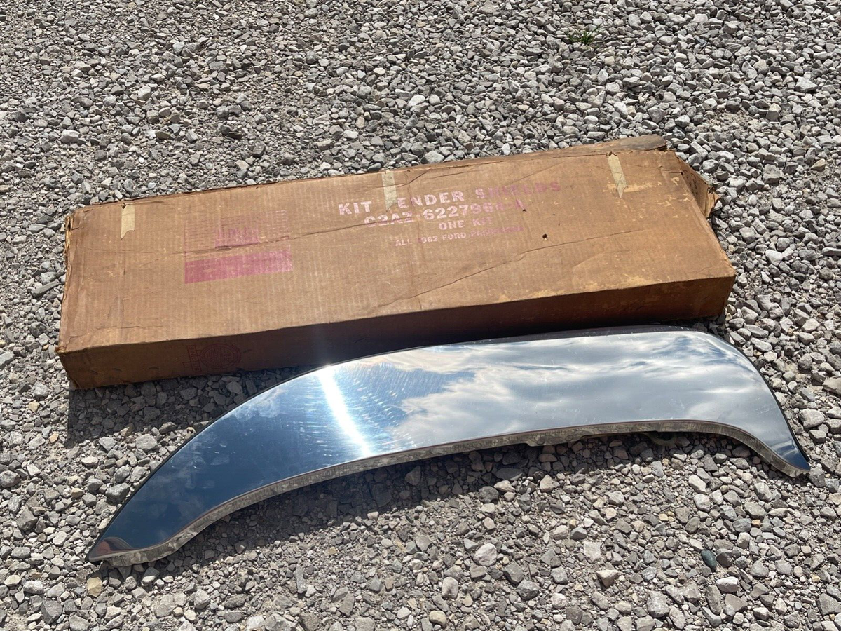 NOS FORD C2AZ-6227964-A 1962 GALAXIE 500 XL STAINLESS STEEL FENDER
