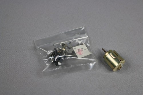 ZF1339 Nichimo 1/20 maquette voiture militaire MC-2029 Ford Mutt M151 Motor - Picture 4 of 11