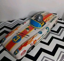 VINTAGE Kyoei Toy Racing Car Tin Toy Car Collectable MADE IN JAPAN Goodyear STP