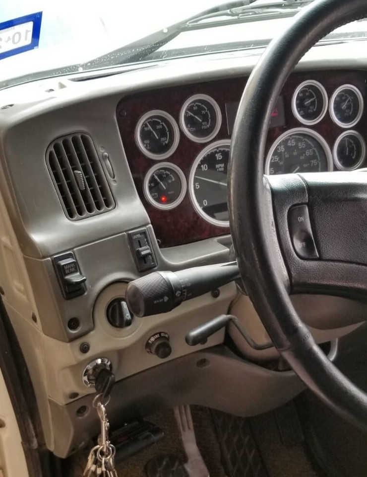 Sterling 9513/9522 Fiberglass Hood 1998+ Without Grille