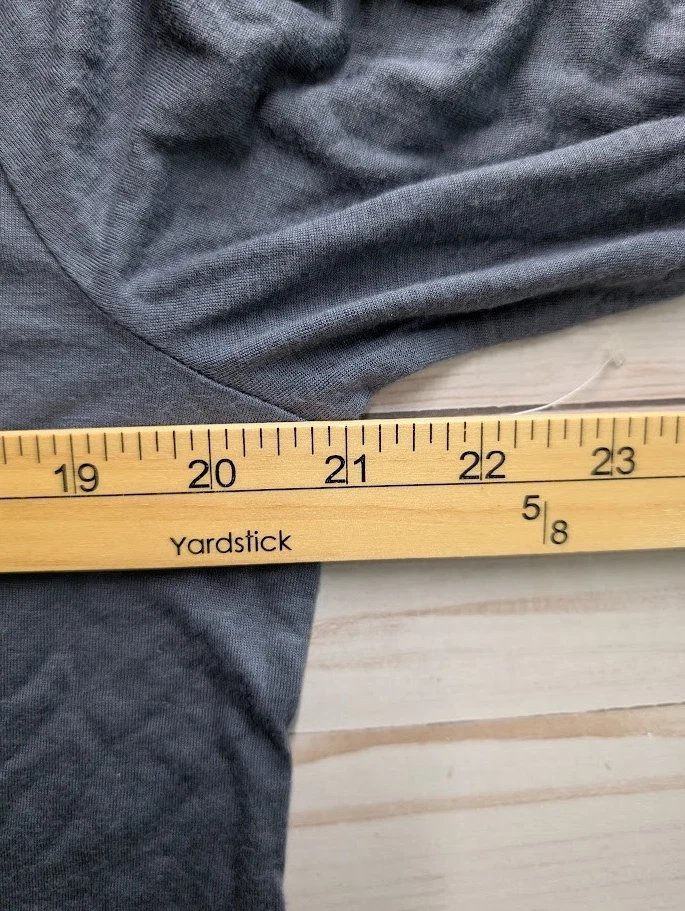 Top informal de manga larga para mujer talla grande azul peplum azul marino antiguo Foto 4 de 4