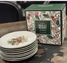 Pottery Barn Holly Berry Christmas Appetizer Plates Pinecones Set of 8 ~ New